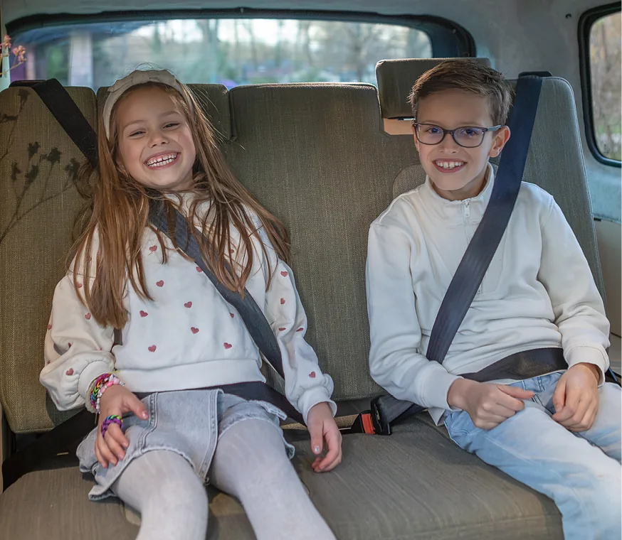 Kinderen veilig achterin de Outbase