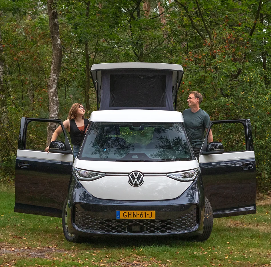 Outbase ambassadeur met campervan