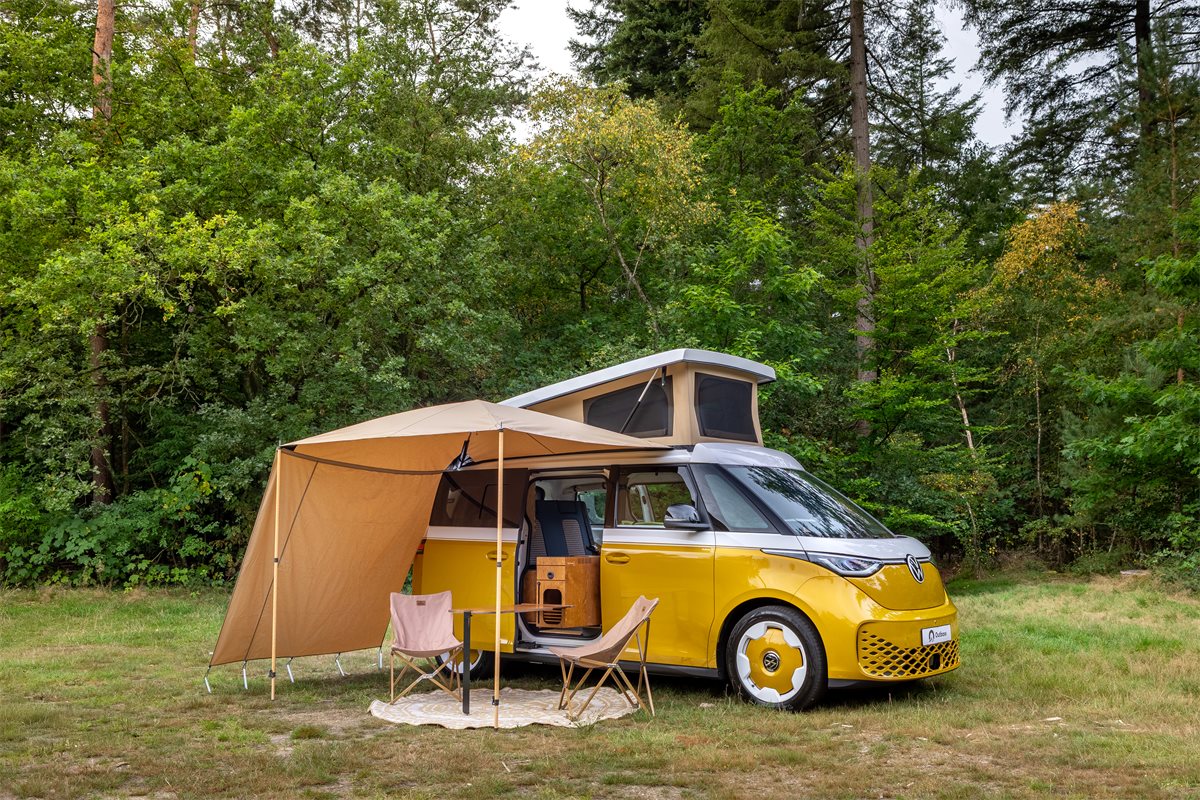 Volkswagen Multivan California hybride vs elektrische Outbase IDBuzz campervan
